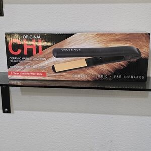 Brand new in box chi hair straightener